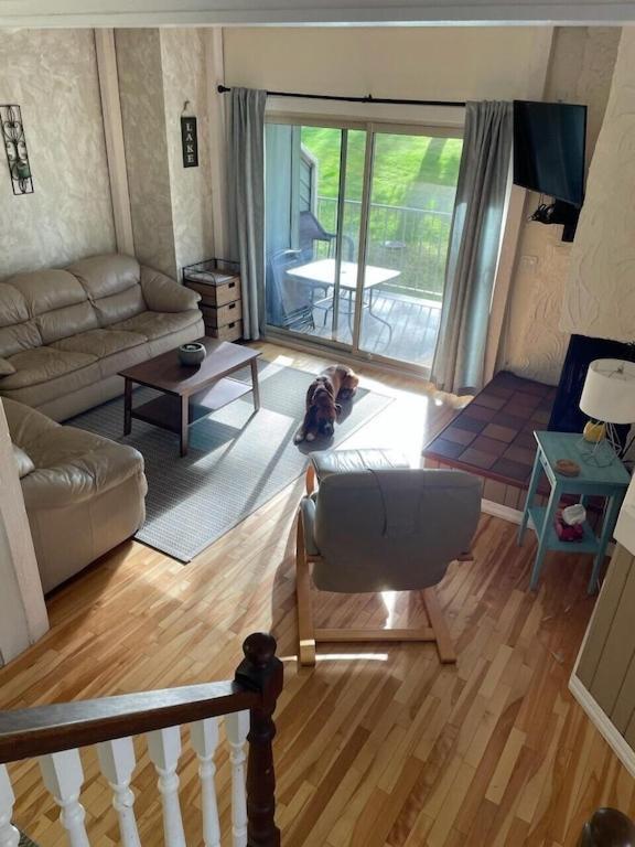 Akiskinook At Windermere Lake - Private Beach Access - New Pool And Hot Tub Now Open! Invermere Zewnętrze zdjęcie